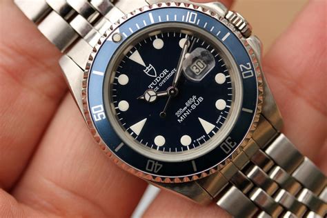 tudor mini submariner.